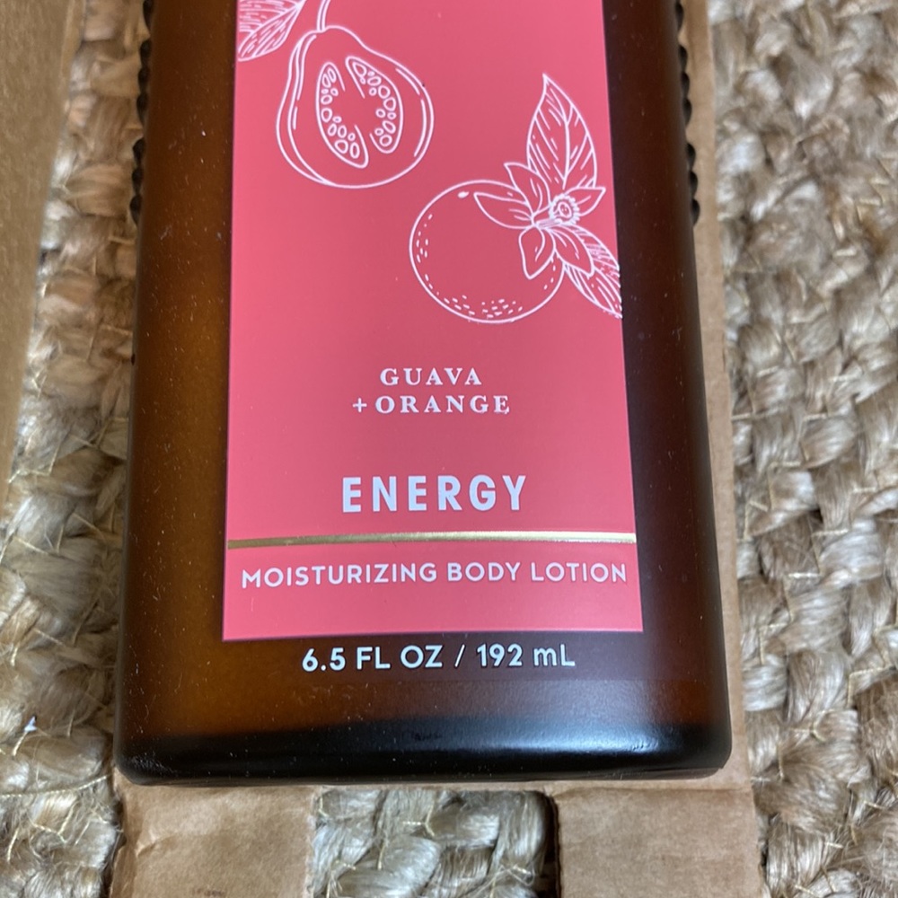 Bath & Body Works Aromatherapy Guava And Orange Energy Body Lotion x 2 - Picture 2 of 2